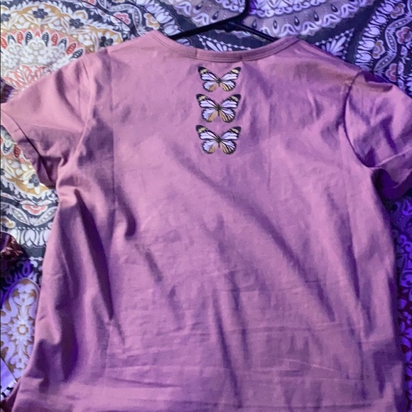 A mauve short t-shirt - Picture 2 of 2